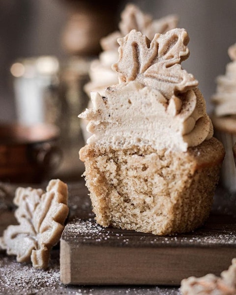 Spiced maple cupcakes